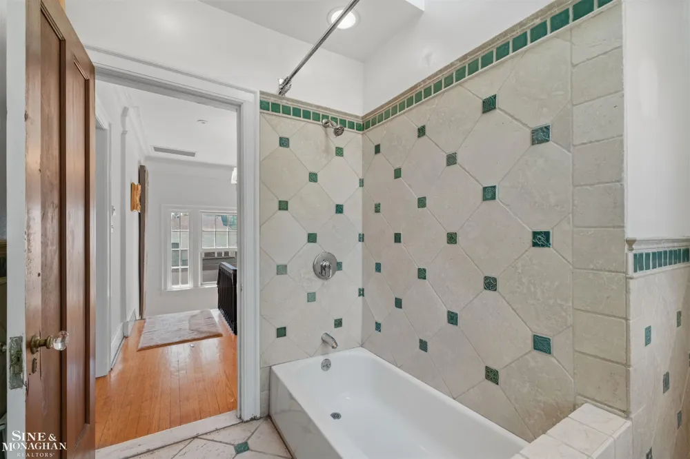 1319 Balfour Street Grosse Pointe Park City, MI 48230