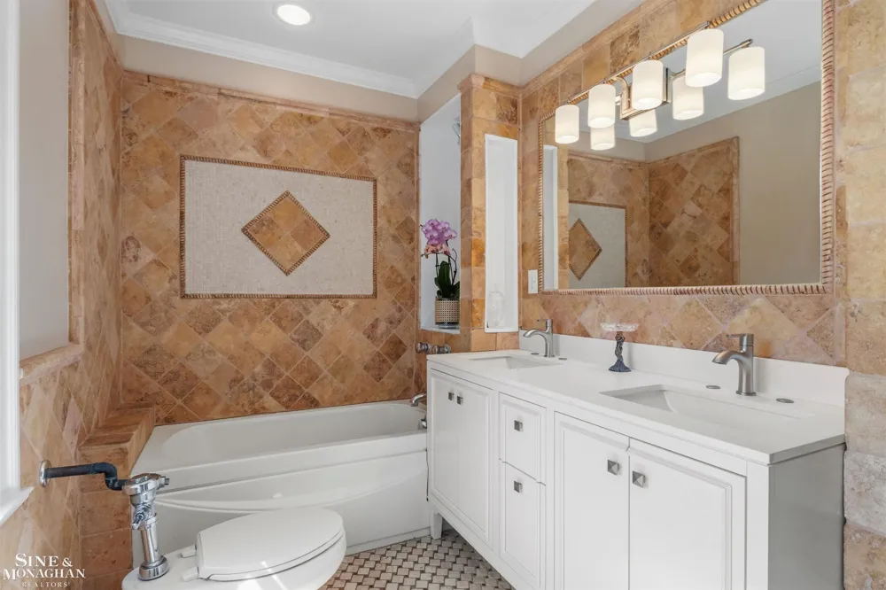 1319 Balfour Street Grosse Pointe Park City, MI 48230