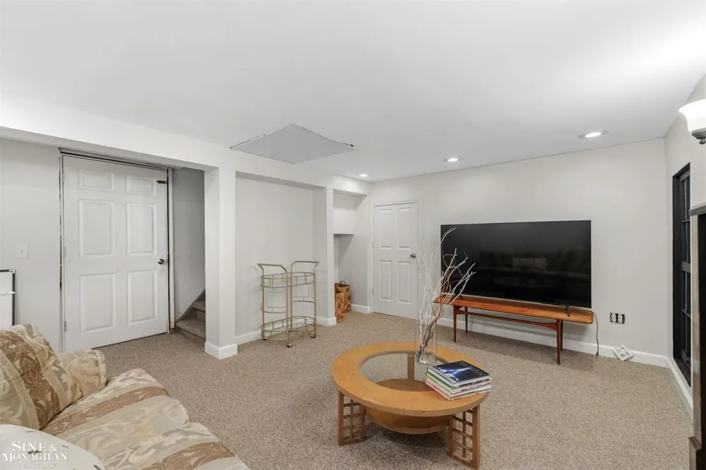 1319 Balfour Street Grosse Pointe Park City, MI 48230