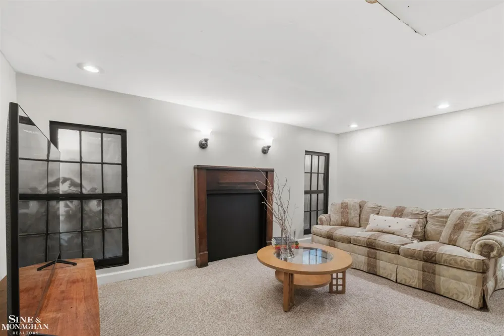 1319 Balfour Street Grosse Pointe Park City, MI 48230