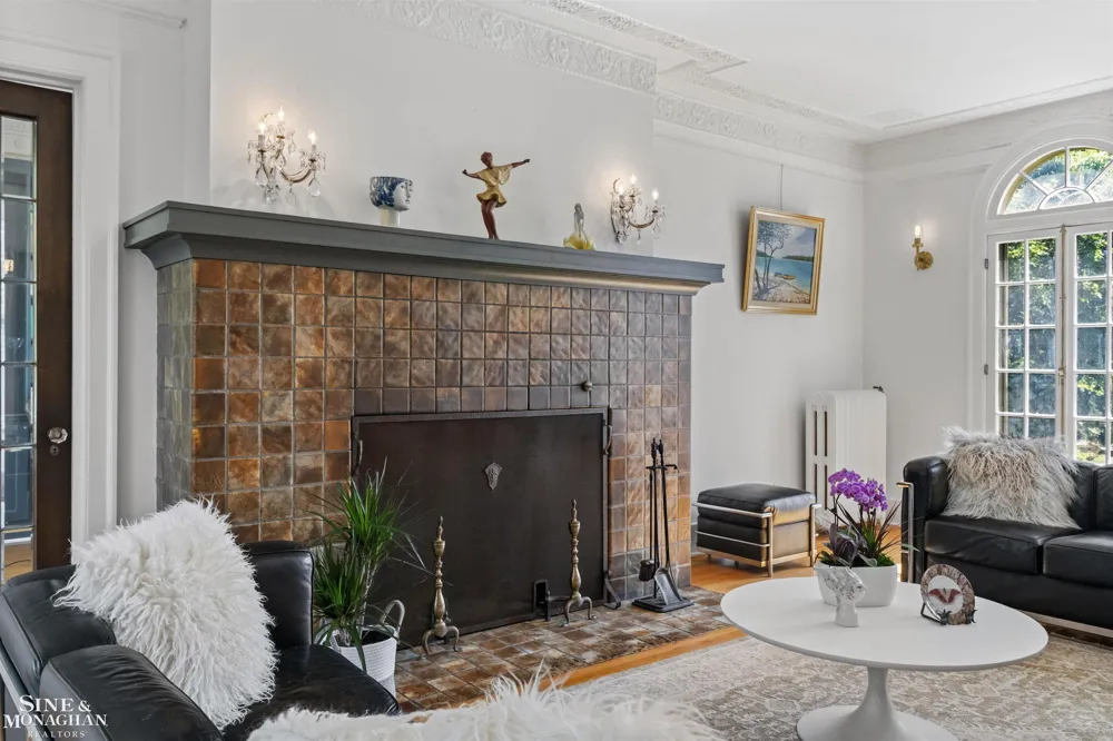 1319 Balfour Street Grosse Pointe Park City, MI 48230