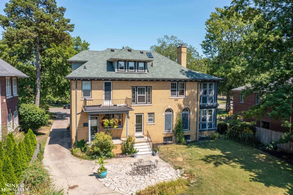1319 Balfour Street Grosse Pointe Park City, MI 48230