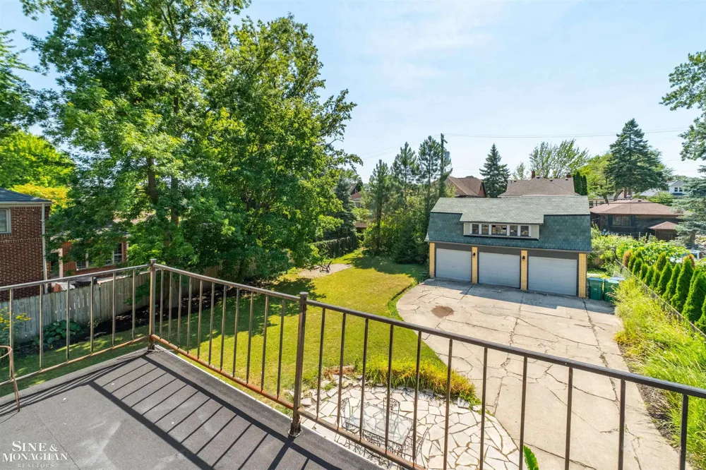 1319 Balfour Street Grosse Pointe Park City, MI 48230
