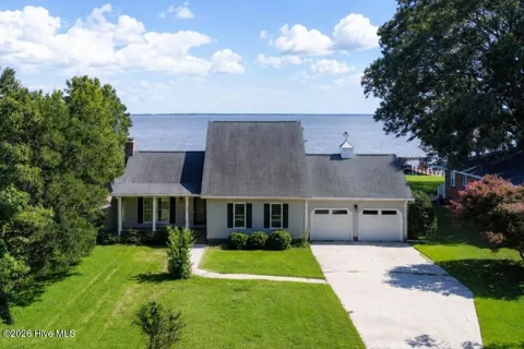 124 Country Club Drive