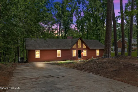 107 Ashwood Drive
