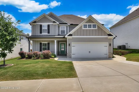 711 Courtland Lane