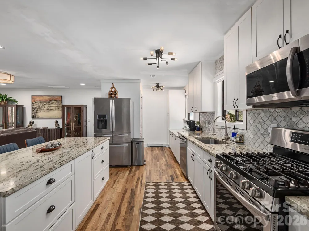 228 White Oak Road Waynesville, NC 28785