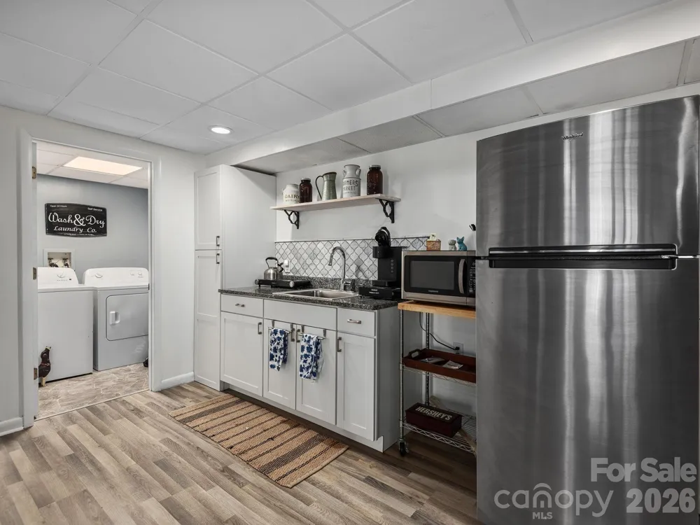 228 White Oak Road Waynesville, NC 28785