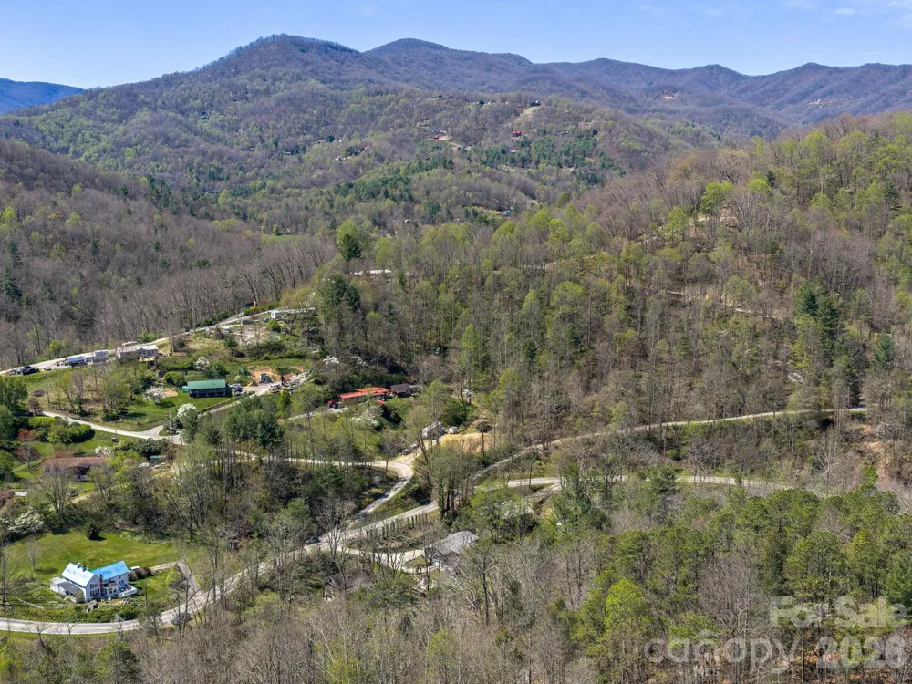 228 White Oak Road Waynesville, NC 28785