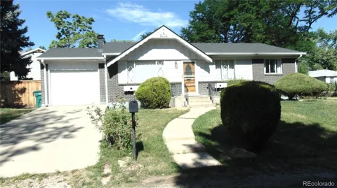 395 Saulsbury Street