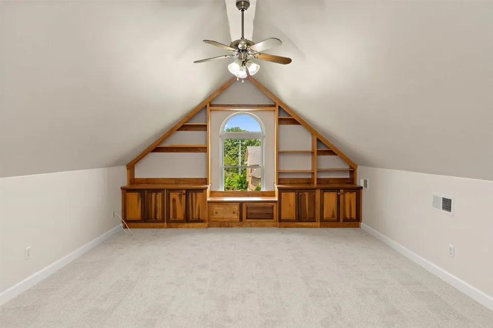1005 Tulip Blossom Dr Hermitage, TN 37076