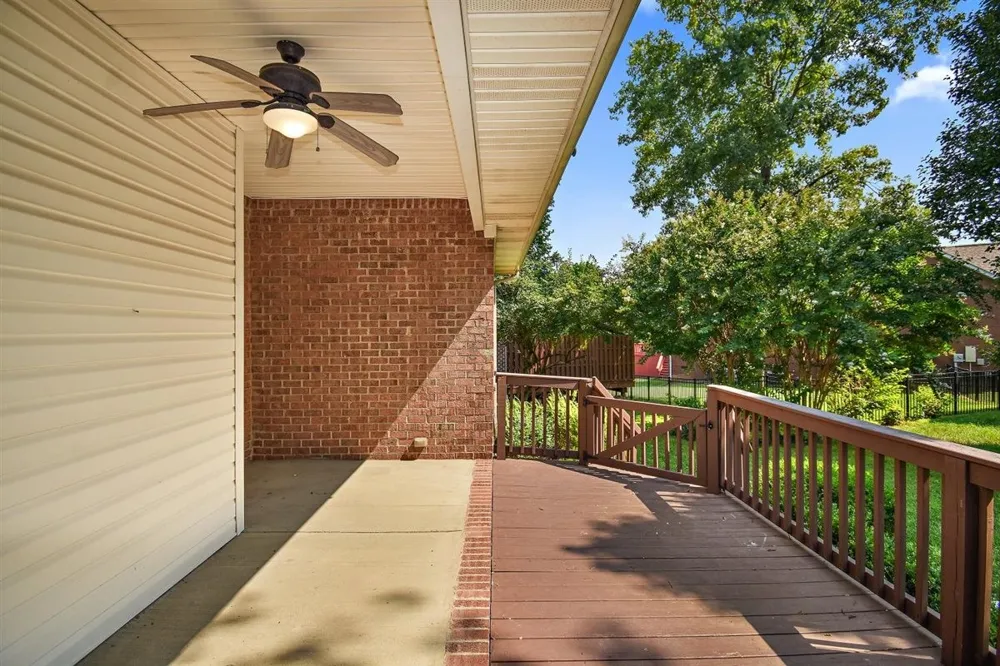 1005 Tulip Blossom Dr Hermitage, TN 37076