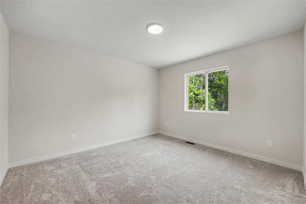 241 Wildflower Drive Hillsdale City, MI 49242