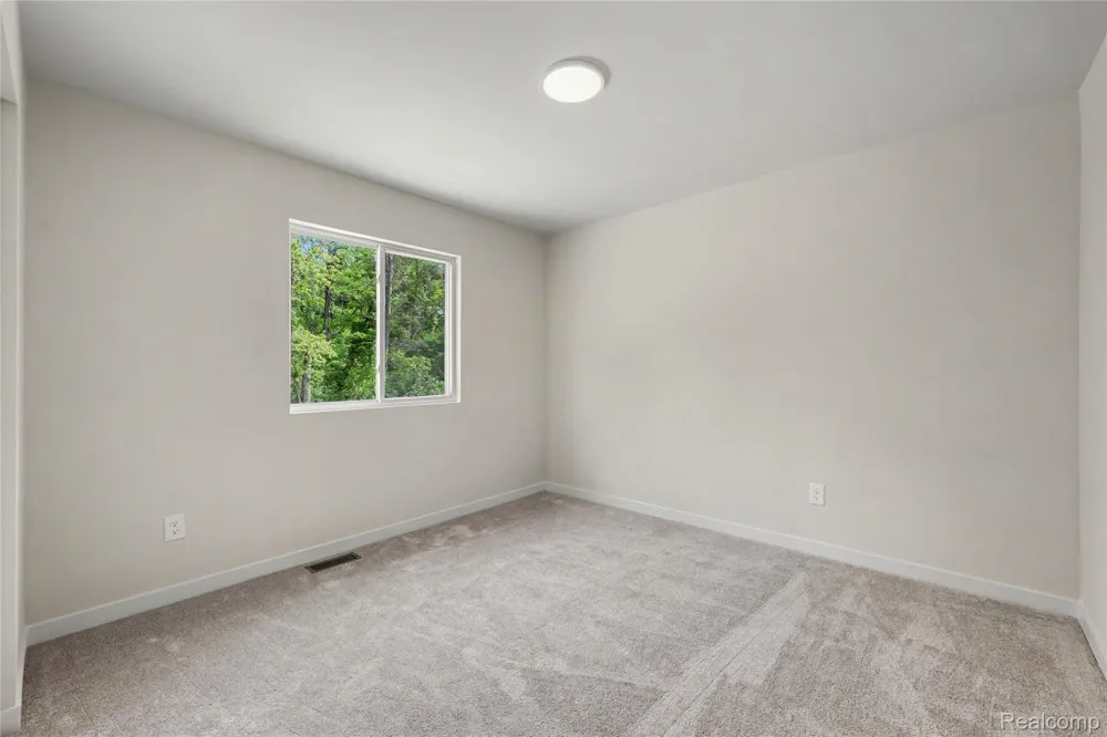 241 Wildflower Drive Hillsdale City, MI 49242