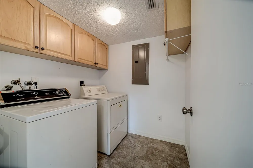 9209 SEMINOLE BOULEVARD #56 Seminole, FL 33772