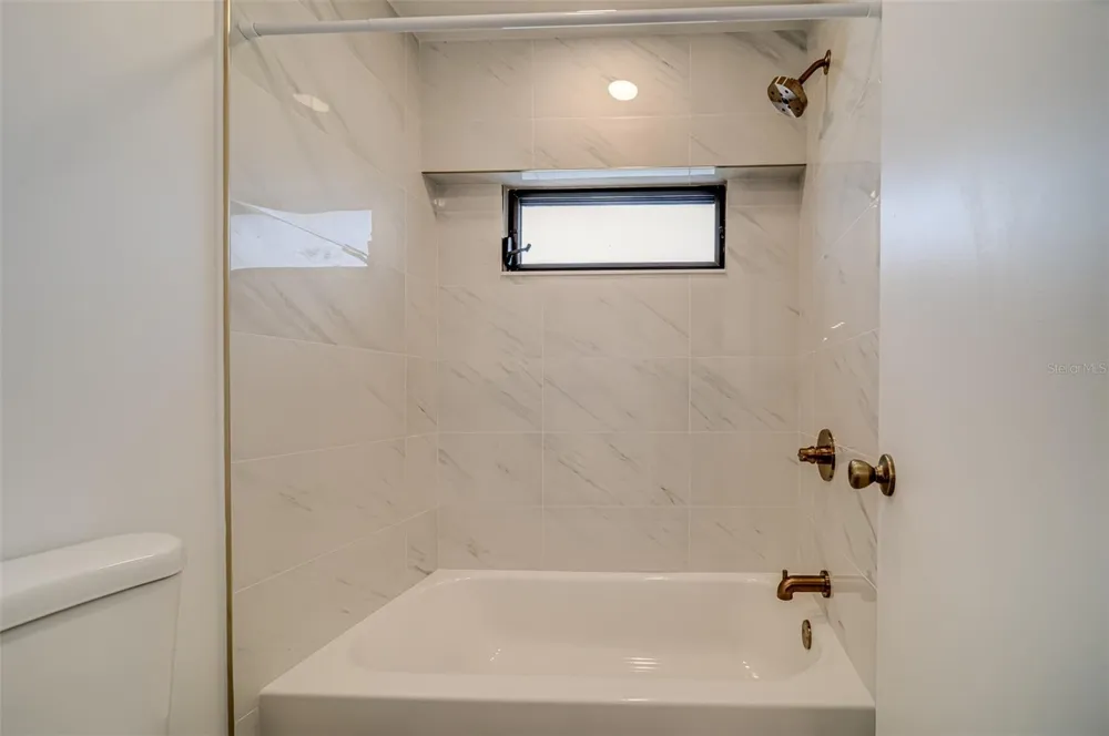 9209 SEMINOLE BOULEVARD #56 Seminole, FL 33772