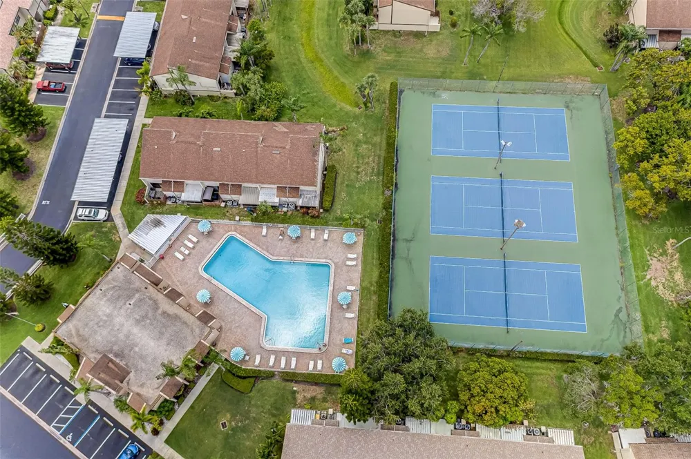 9209 SEMINOLE BOULEVARD #56 Seminole, FL 33772