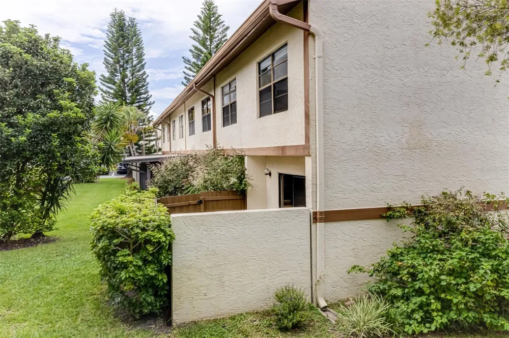 9209 SEMINOLE BOULEVARD #56 Seminole, FL 33772
