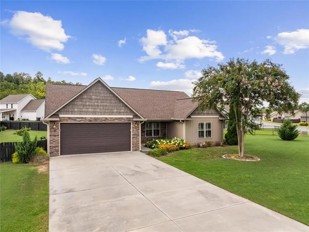 222 Gilmore Circle SW Calhoun, GA 30701