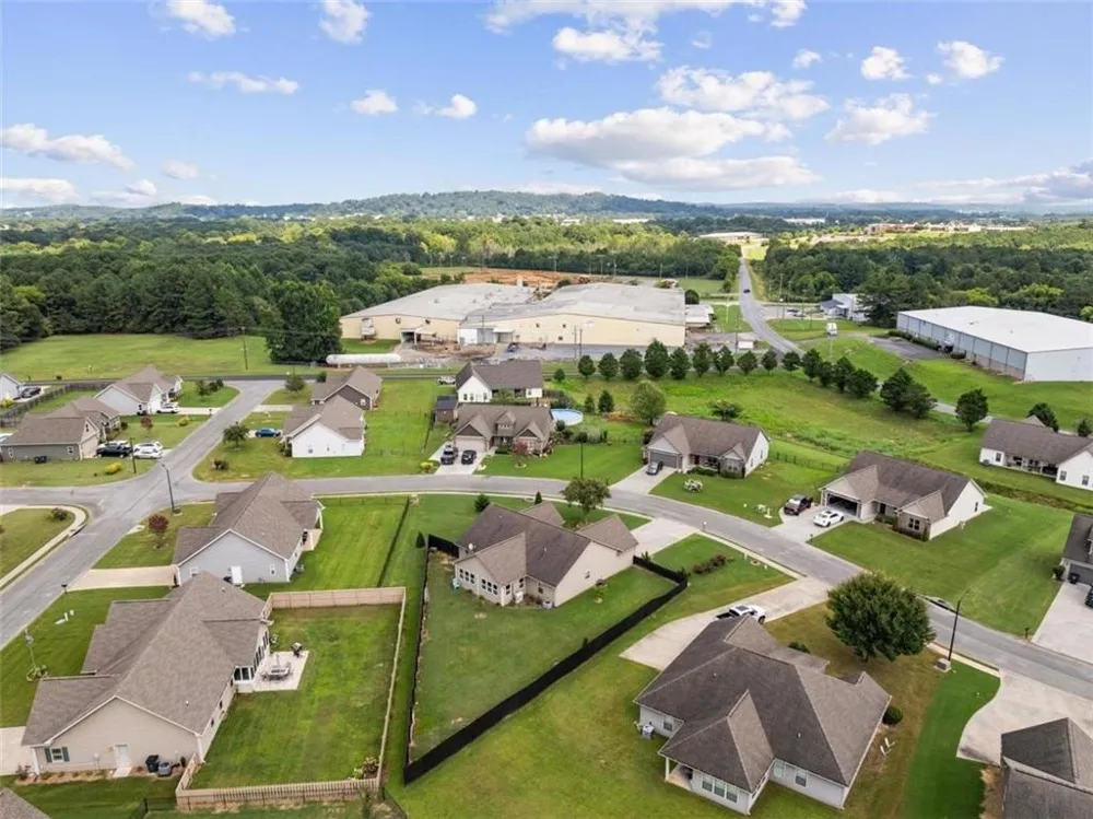 222 Gilmore Circle SW Calhoun, GA 30701