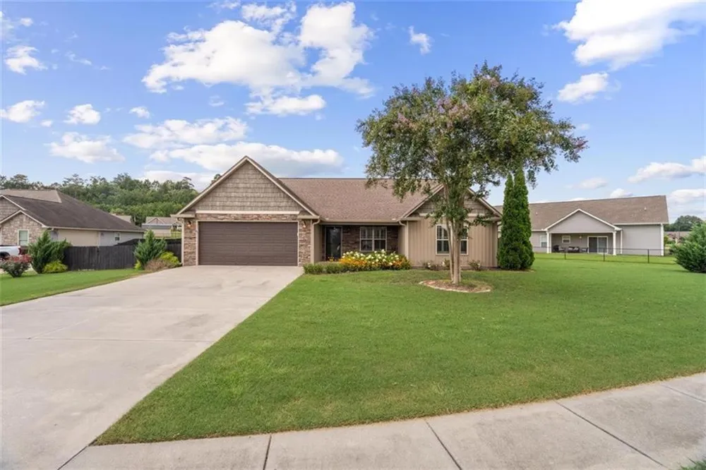 222 Gilmore Circle SW Calhoun, GA 30701