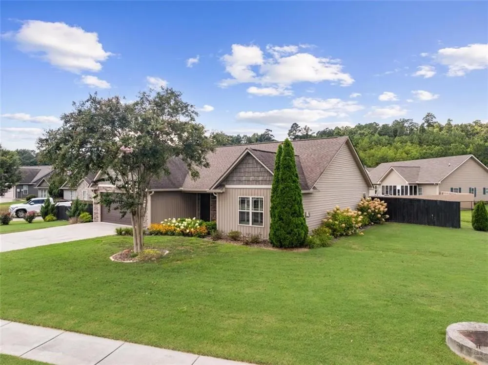222 Gilmore Circle SW Calhoun, GA 30701