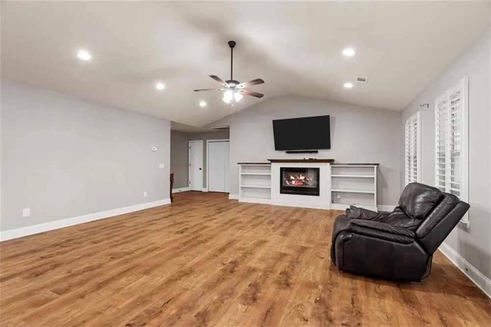 222 Gilmore Circle SW Calhoun, GA 30701