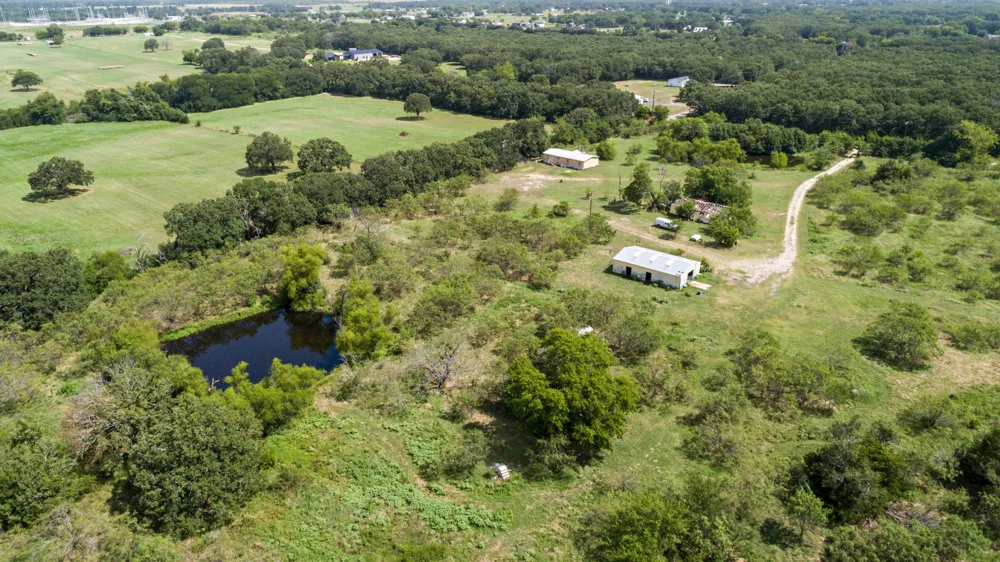 6479 County Road 276 Kaufman, TX 75142