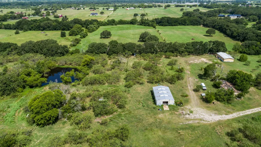 6479 County Road 276 Kaufman, TX 75142