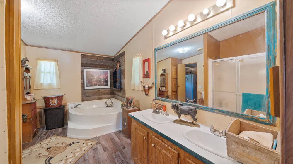 6479 County Road 276 Kaufman, TX 75142