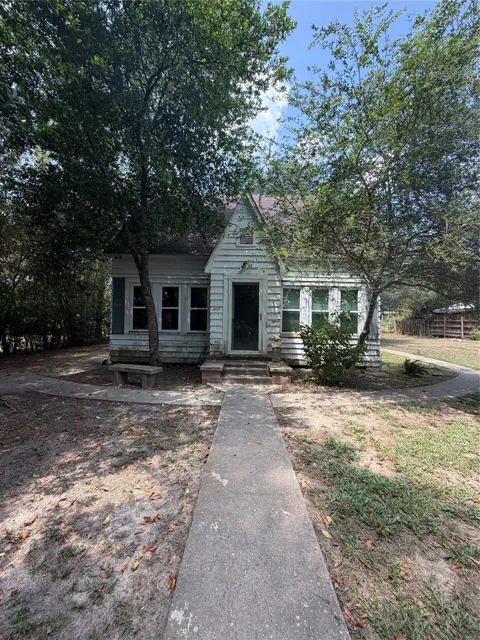209 Sutton Street