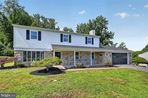 207 SYLVAN DRIVE
