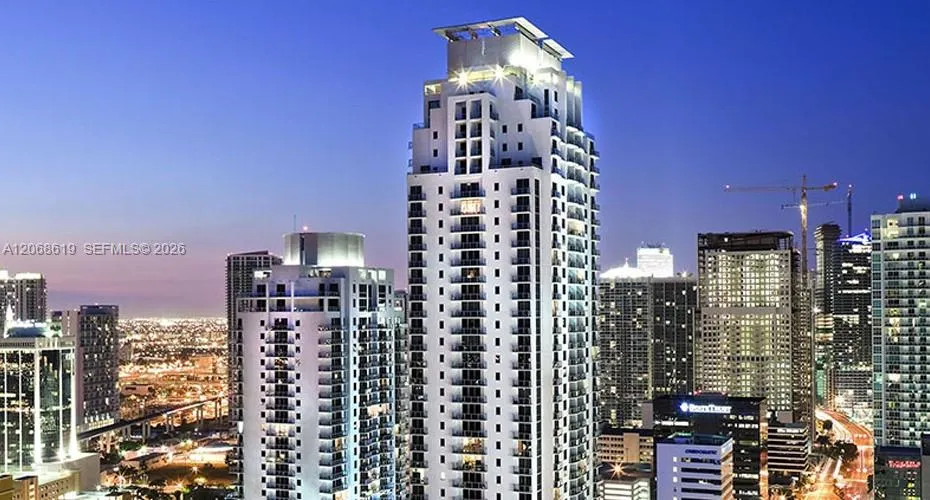 1060 BRICKELL AVE #1501 Miami, FL 33131