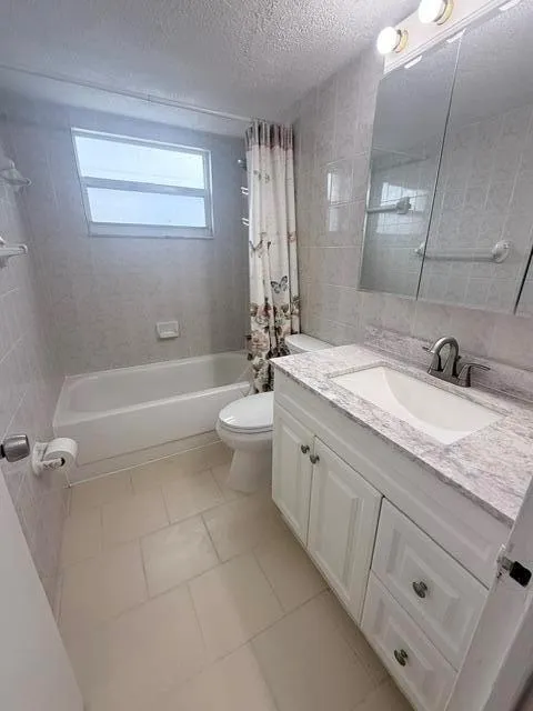 2555 NE 11TH STREET #402 Fort Lauderdale, FL 33304