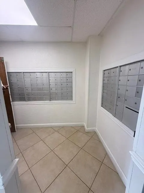 2555 NE 11TH STREET #402 Fort Lauderdale, FL 33304