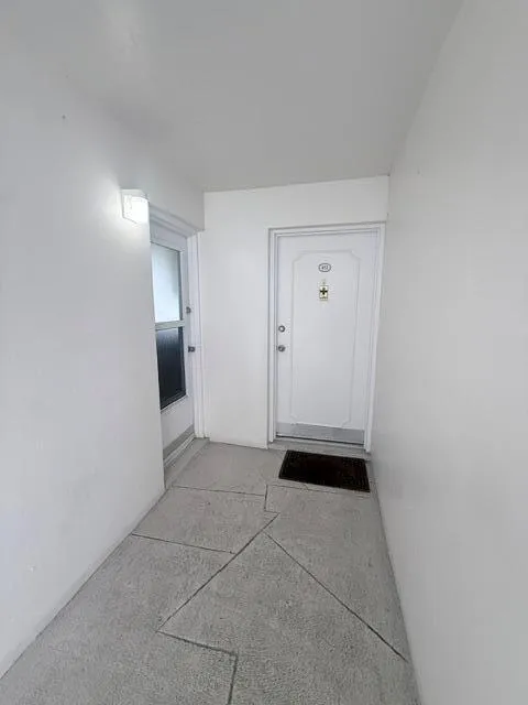 2555 NE 11TH STREET #402 Fort Lauderdale, FL 33304
