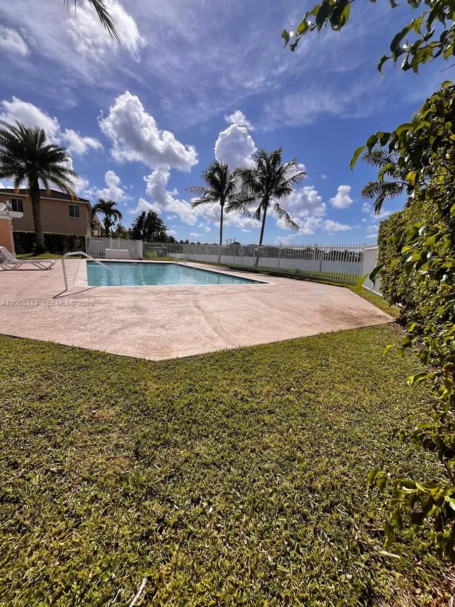 17722 SW 141st Ct Miami, FL 33177