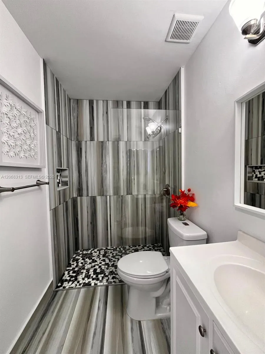 17722 SW 141st Ct Miami, FL 33177