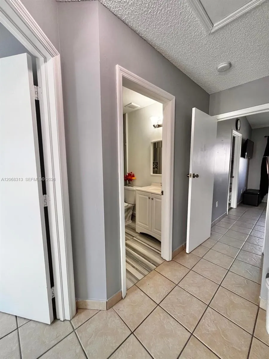 17722 SW 141st Ct Miami, FL 33177