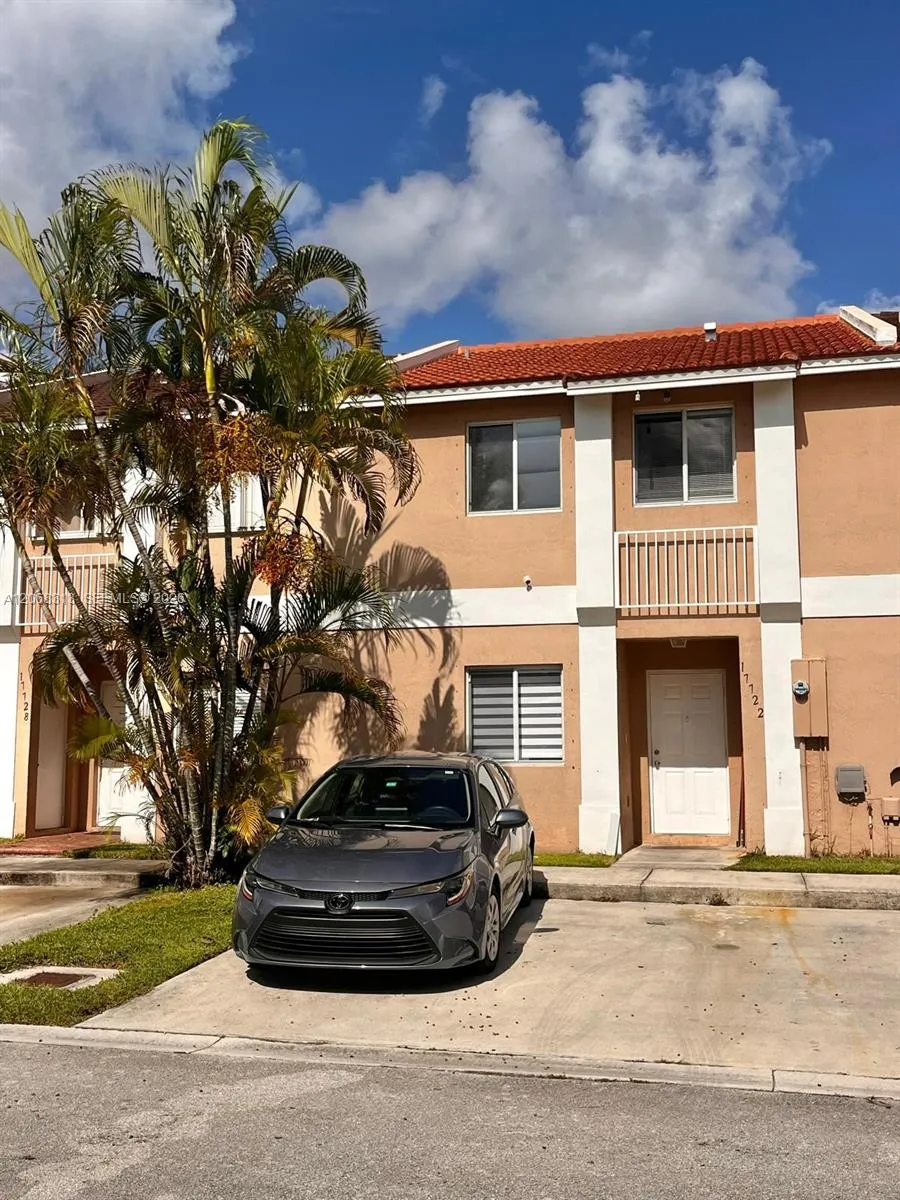 17722 SW 141st Ct Miami, FL 33177