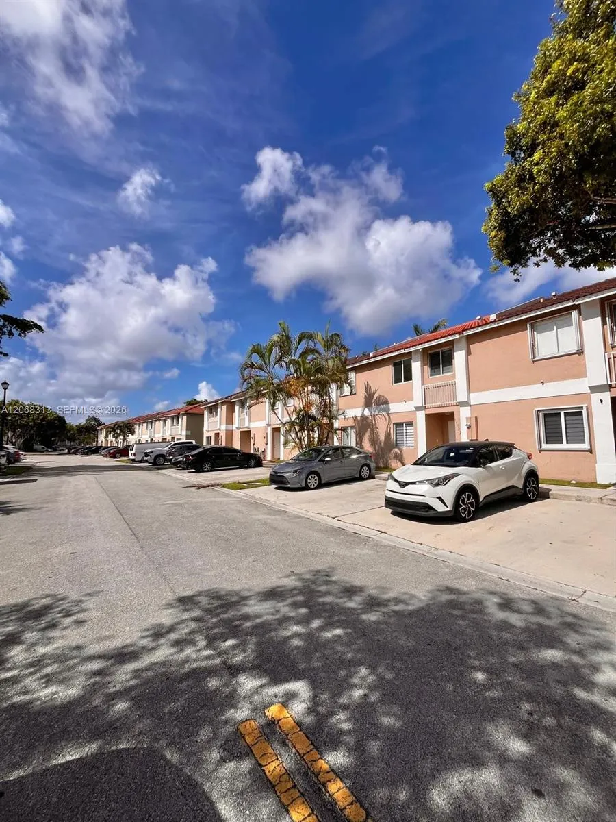 17722 SW 141st Ct Miami, FL 33177
