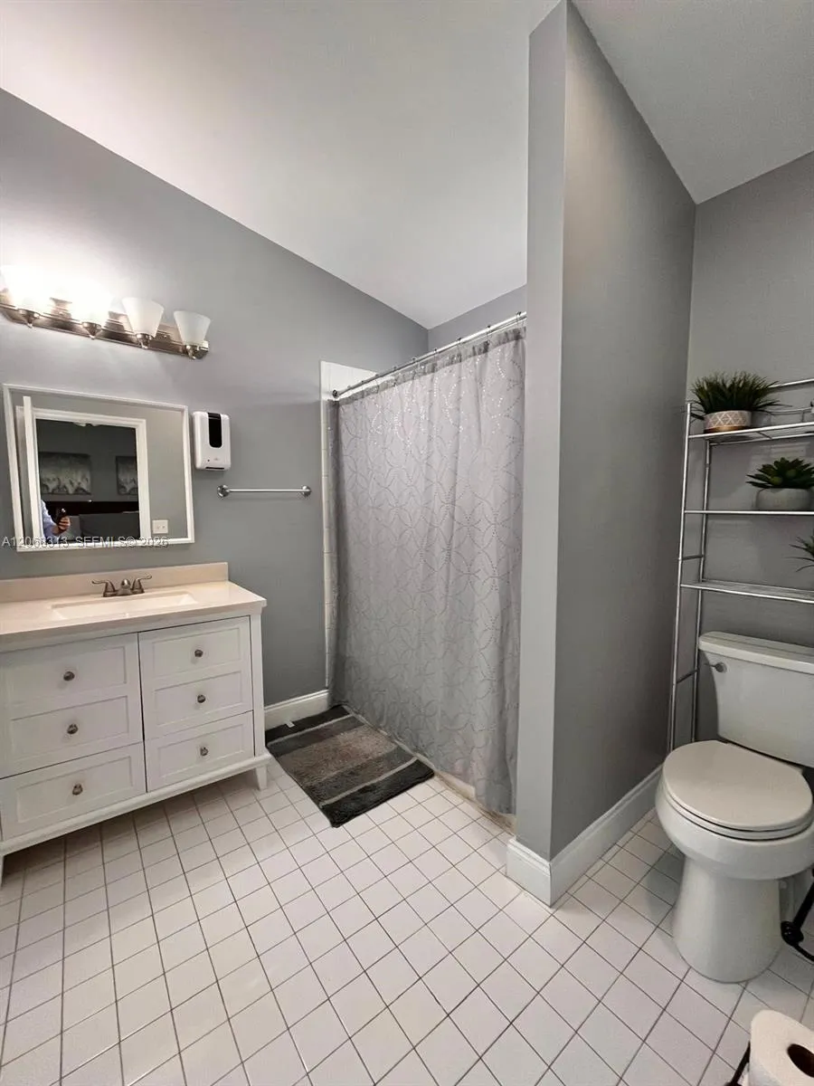 17722 SW 141st Ct Miami, FL 33177