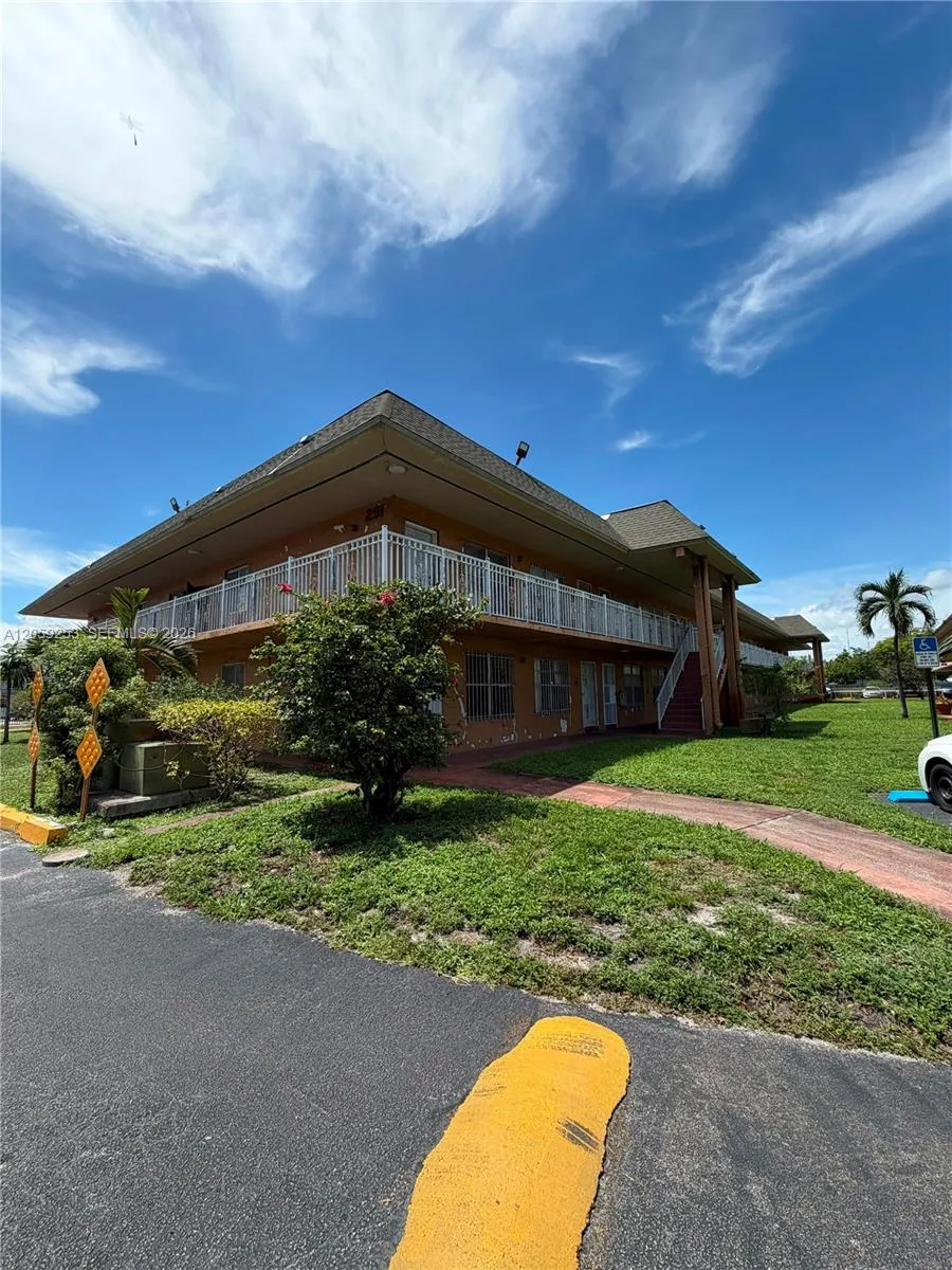 291 NW 177th St #C-117 Miami Gardens, FL 33169