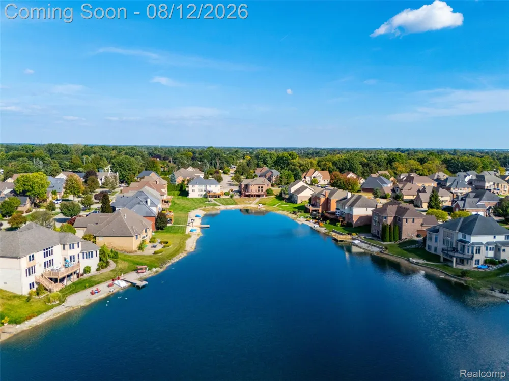 49501 Sandra Drive Shelby Charter Township, MI 48315