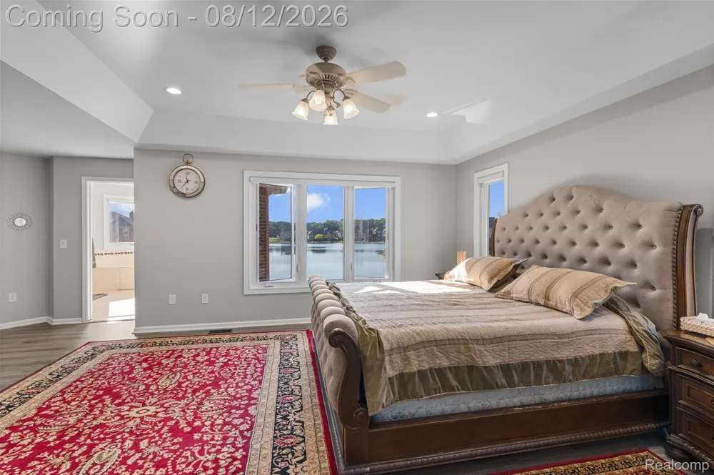 49501 Sandra Drive Shelby Charter Township, MI 48315
