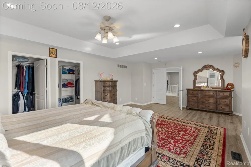 49501 Sandra Drive Shelby Charter Township, MI 48315