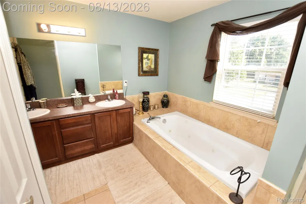 8077 Bradbury Lane Mundy Township, MI 48439