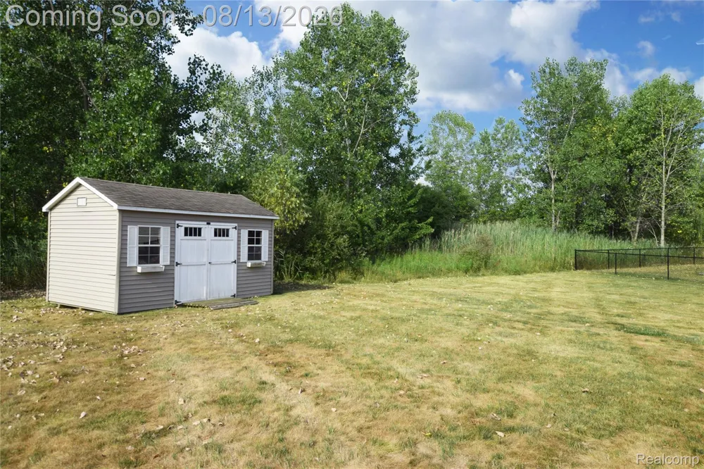 8077 Bradbury Lane Mundy Township, MI 48439