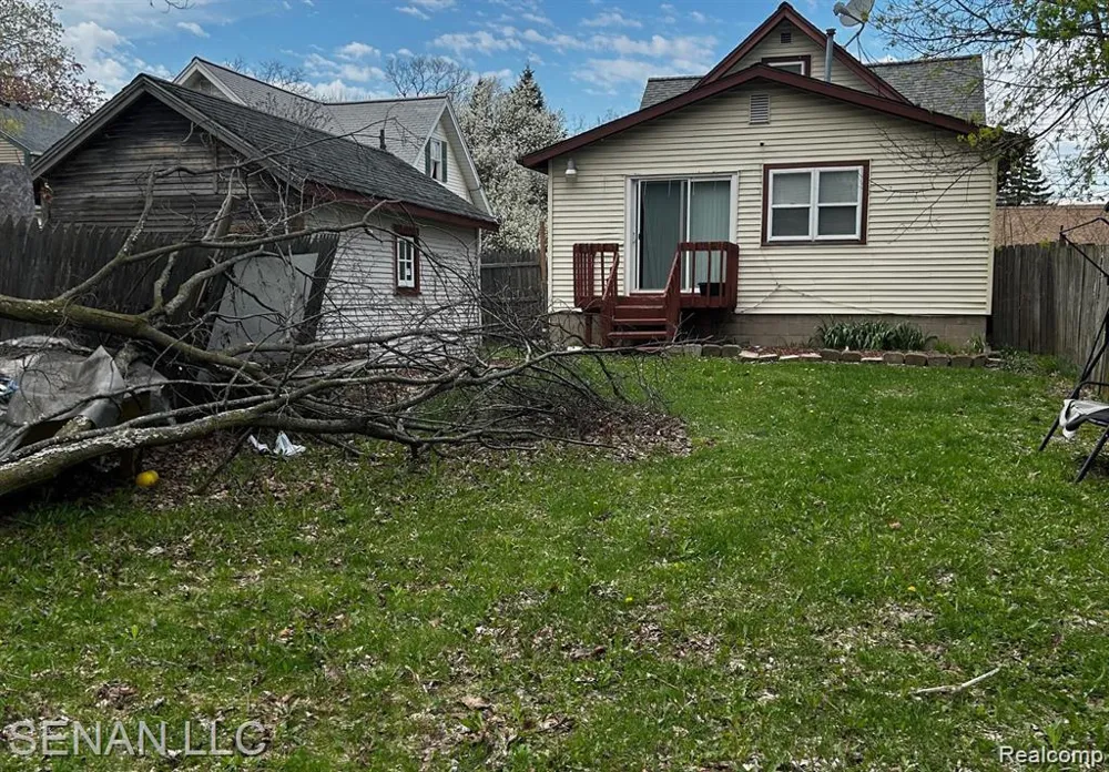 1520 E Oakland Avenue Lansing City, MI 48906