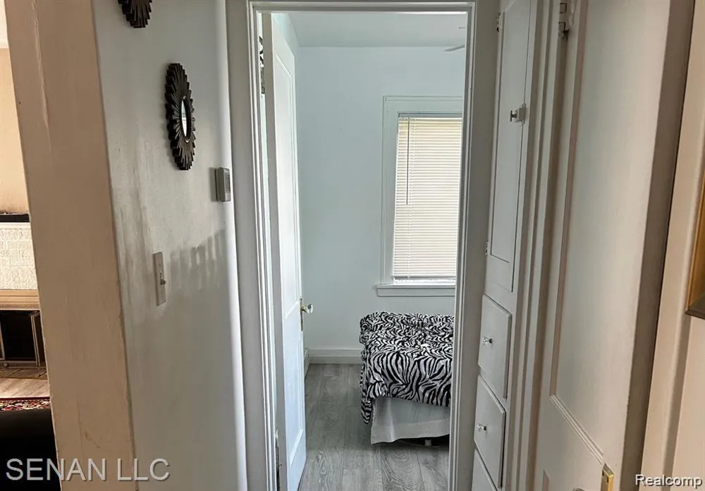 1520 E Oakland Avenue Lansing City, MI 48906